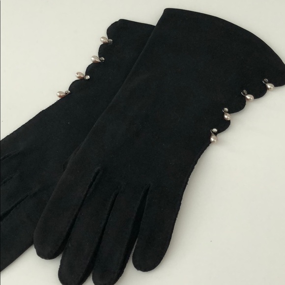 VINTAGE GLOVES WITH TEARDROP PEARLS & RHINESTONES - Picture 7 of 16